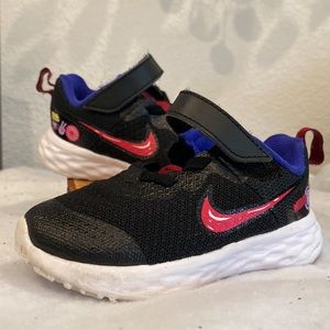 Nike Running Toddler size 6c